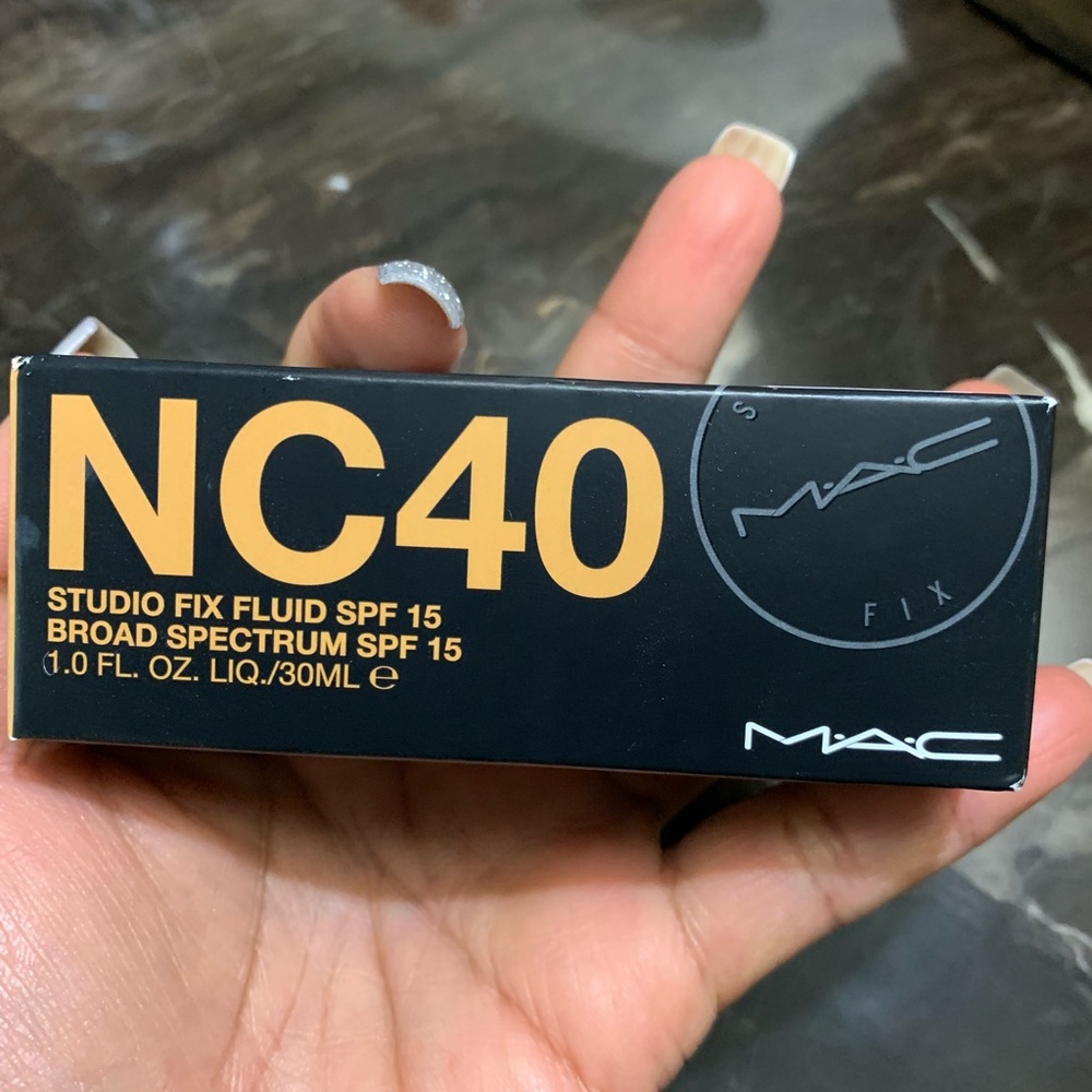 SOLD!!!! Mac foundation